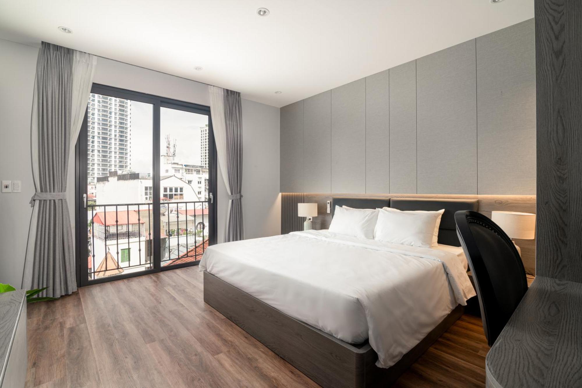 Luxe Paradise Suites Hotel To Ngoc Van Hanoi Exteriör bild